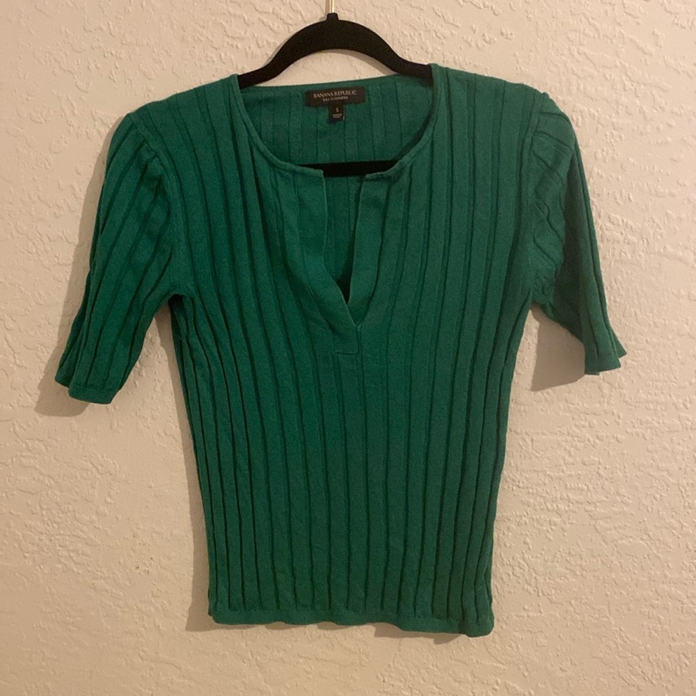 Banana Republic Silk Cashmere Sweater V-neck short sleeve Jewel Green sz small
